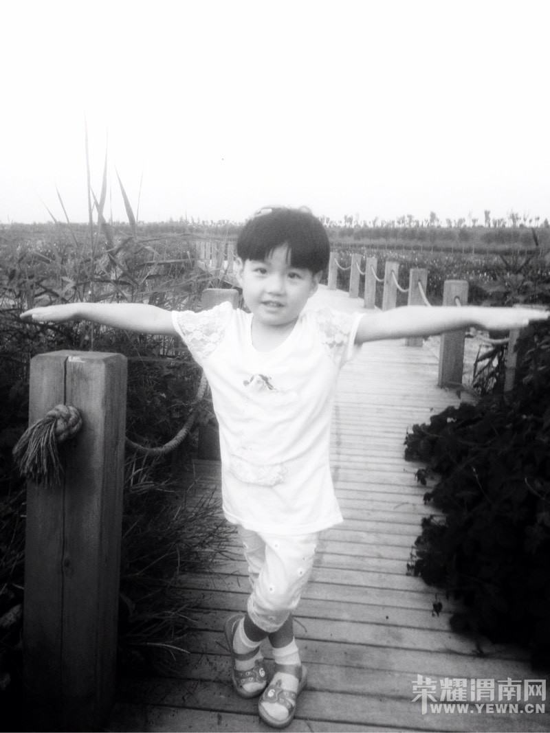 Ů��4���ˣ�����������赸��ѵ�࣬���Ƽ���