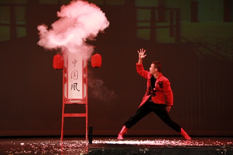 ������ⲽ�н�7��29��ʢ��ҵ�����ֺ��������ͣ�