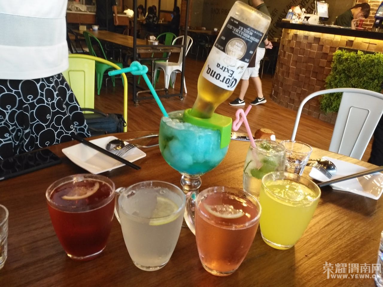 ϲ������ŷ�͵���ֽ�ǸϽ���������������ֽ�ǵĸ���ѽ��