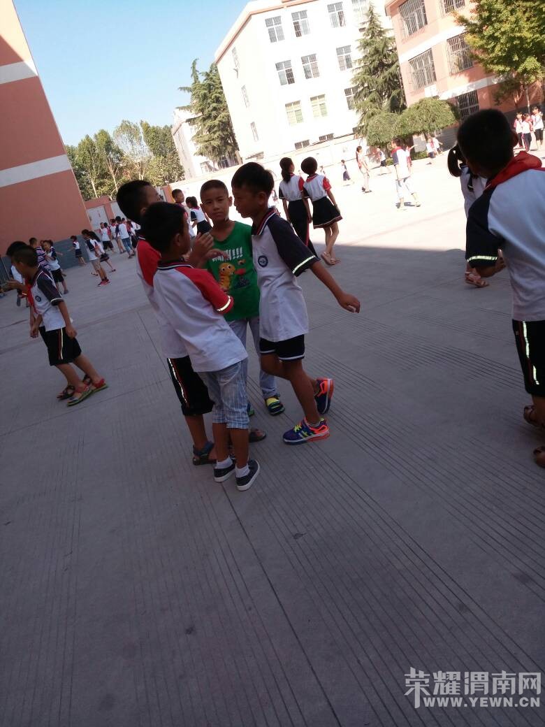 ���ڵ�������Сѧ���ﰡ��