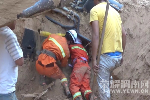 �ڻ���������μ�������������ֽ���Ӫ��