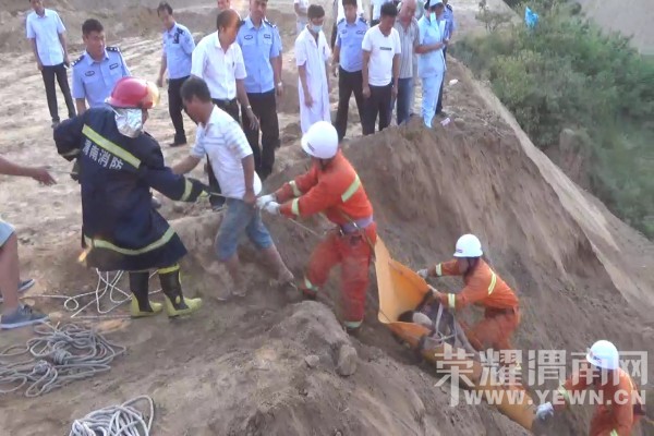 �ڻ���������μ�������������ֽ���Ӫ��