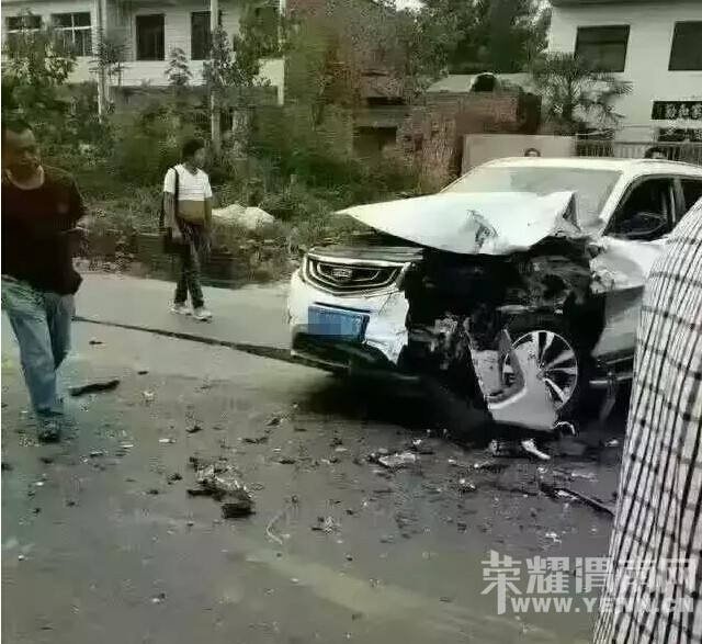 μ�ϻ����»�·����������ײ�¹� �ֳ��Ҳ��̶ã�����ͼ��