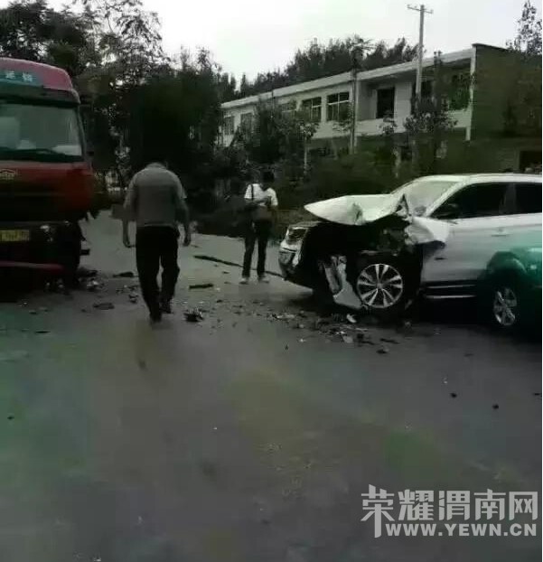 μ�ϻ����»�·����������ײ�¹� �ֳ��Ҳ��̶ã�����ͼ��