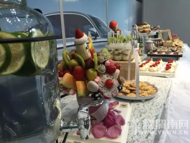 �����ߣ���ɡ�ȫ��÷����˹-���۳����E����μ�϶�Ŀ����