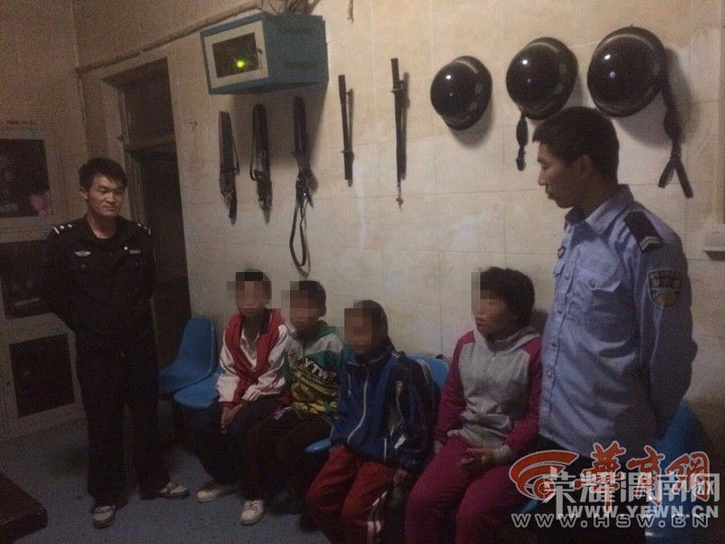 μ�������ý��������� ��·���ڽ�ͷ�ε�����ҹ