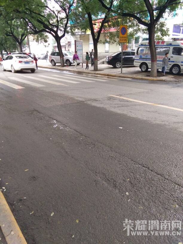 �ϳ������ɳ����Ĺ���վ̨�����е�����̫���ˣ�