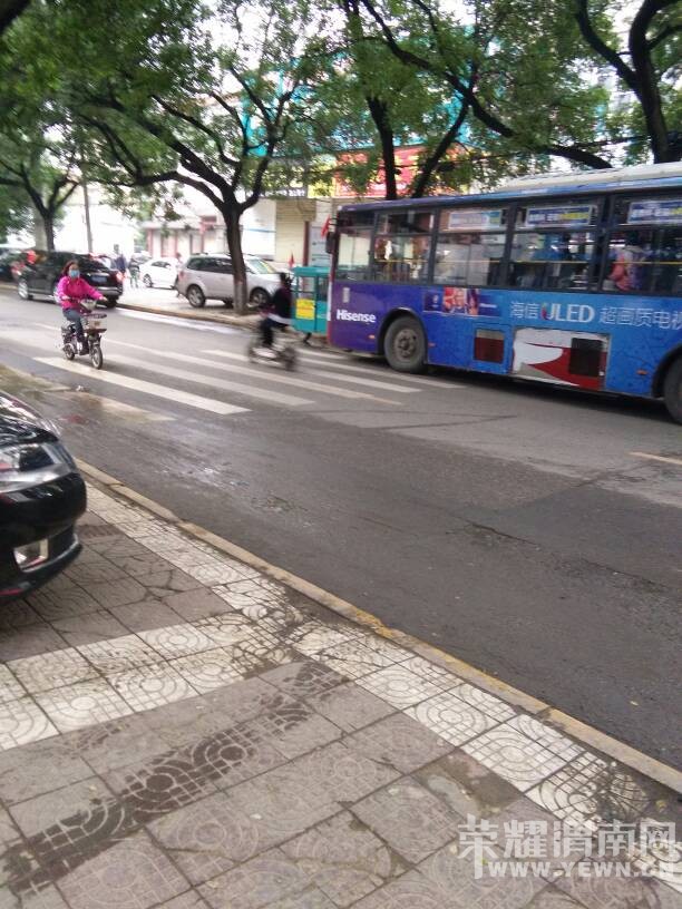 �ϳ������ɳ����Ĺ���վ̨�����е�����̫���ˣ�