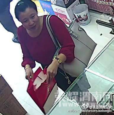 �����ڼ�С����ҡ��ٱ�թƭ�