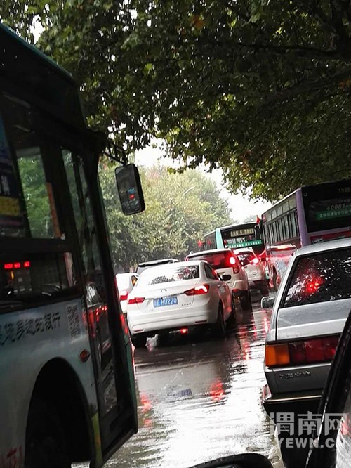 ������Ľ�ͨû�ж�ֻ�и��£�����û�и�ͬ���ܵģ���