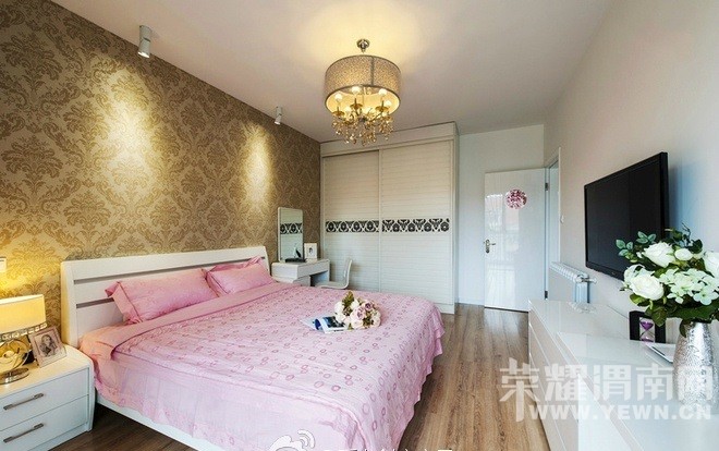 ������ô����83ƽ�İ�æ����װ������ŵö���Ǯ/