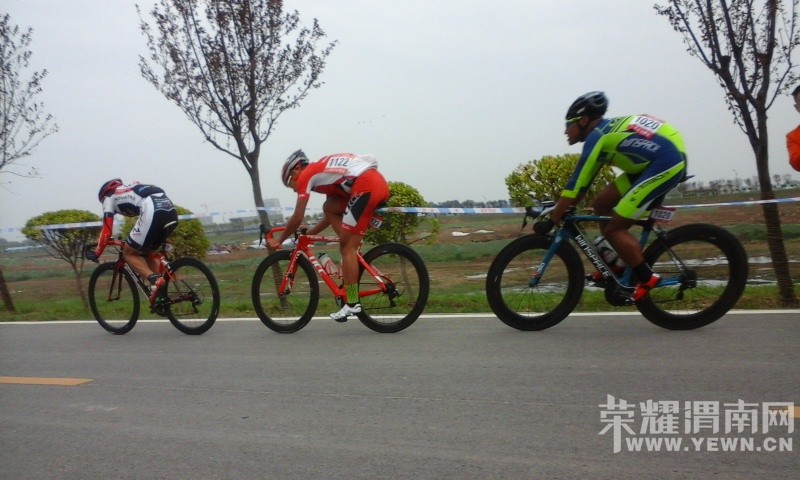 ��μ�ϵ̶�·�ۿ����г���