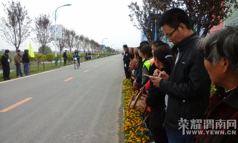 ��μ�ϵ̶�·�ۿ����г���