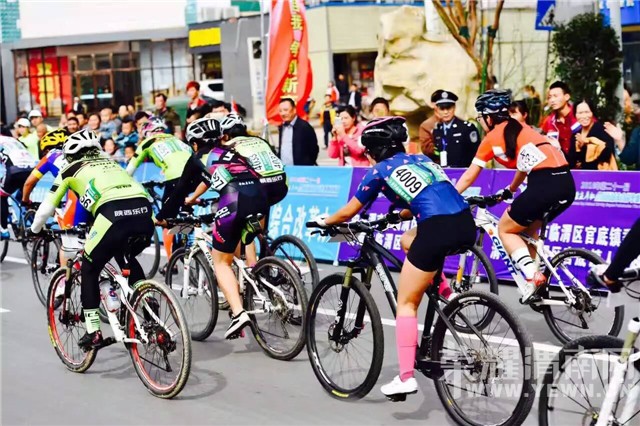 ��Ҫ����Щ���ܵ���ΪӰ�����Ƕ����г�����֧�ֺ͹�ע��