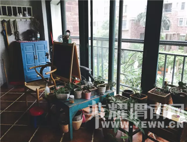 ���ѼҺ͹����һ�Ϊһ�壬��ɻ��г��������ݣ��Գ���һ�����Ź�ҵ������Լ�