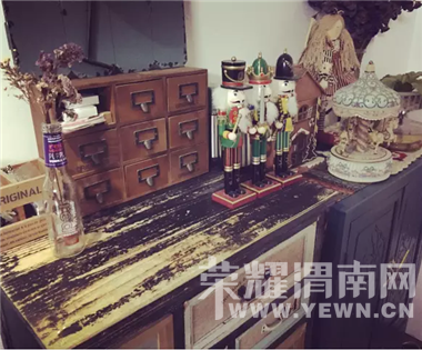 ���ѼҺ͹����һ�Ϊһ�壬��ɻ��г��������ݣ��Գ���һ�����Ź�ҵ������Լ�