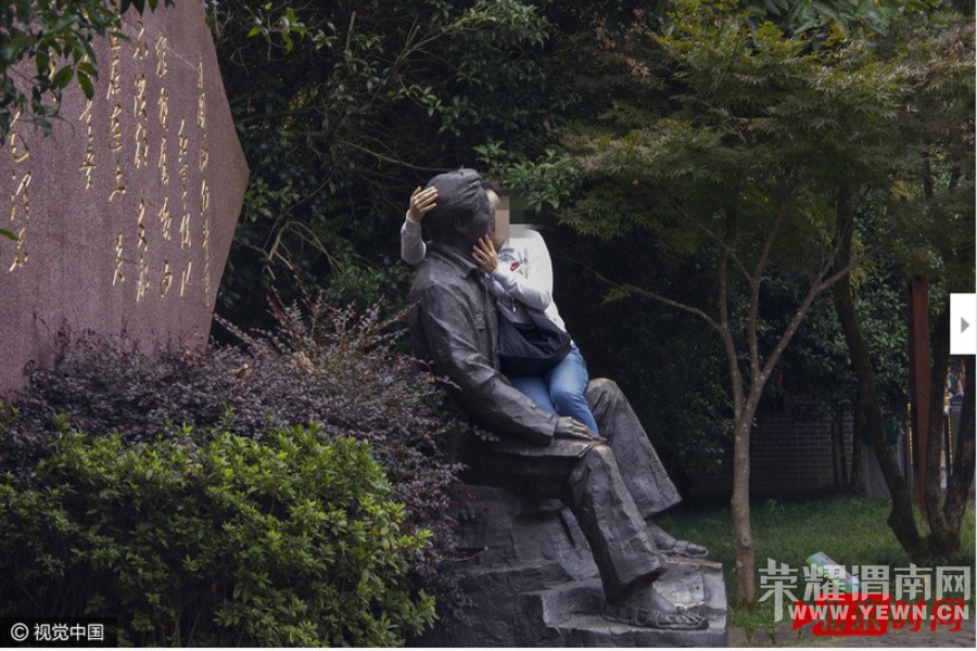 ������ʱ�䡰�ο���ë��ϯ������������� ��§�ֱ�