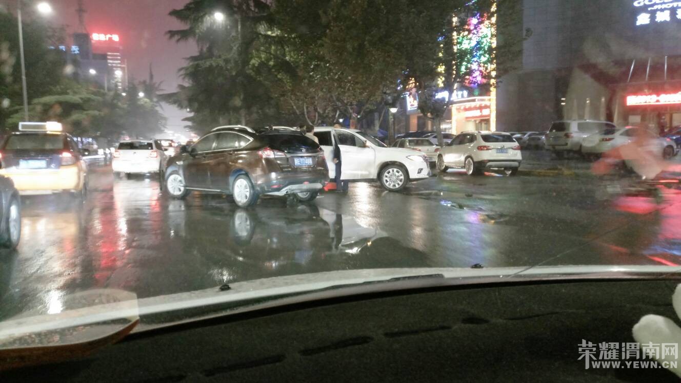 ����·����·ʮ��������ײ���������г�ע�ⰲȫ��