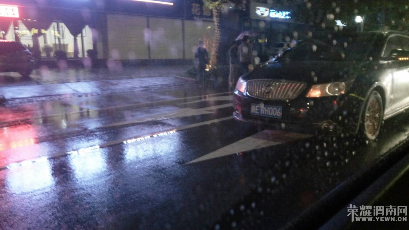 ����·����·ʮ��������ײ���������г�ע�ⰲȫ��