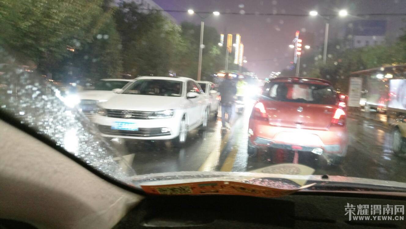 ����·����·ʮ��������ײ���������г�ע�ⰲȫ��