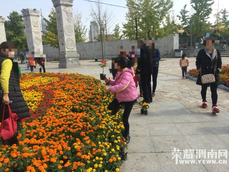 �����ˣ�͵����������һ�𵽳�����԰͵���ˣ�