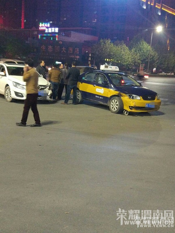 ����·������·ʮ��û��װ���̵Ƶĺ������