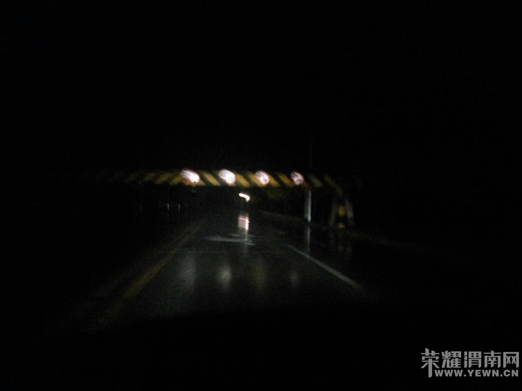 μ�Ӻ�����������һƬ��·�����������������˰�