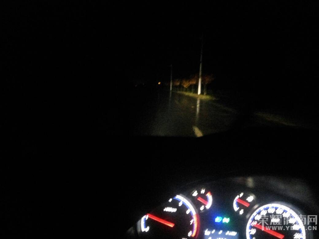 μ�Ӻ�����������һƬ��·�����������������˰�