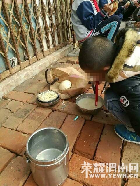 ������Ϊ��ʡ�ٷ�Ǯ�������������ۣ����Ƽҳ����ѹ�