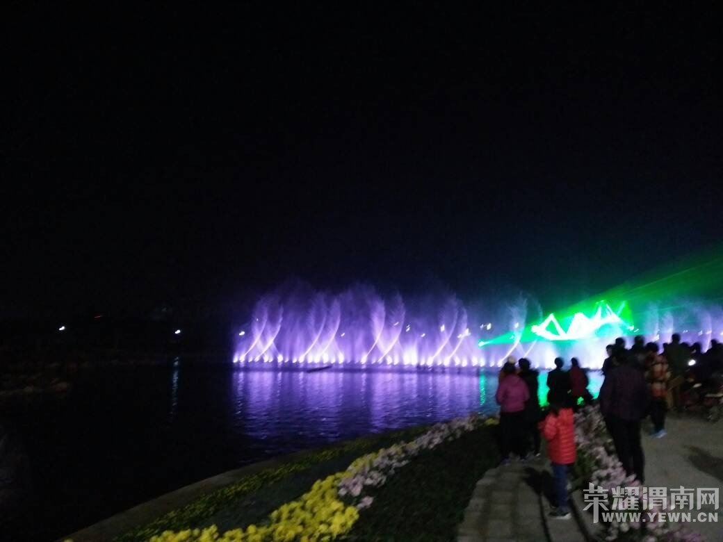 �Ͻ��˹����ϵ�������Ȫ��Ư���ĺ�