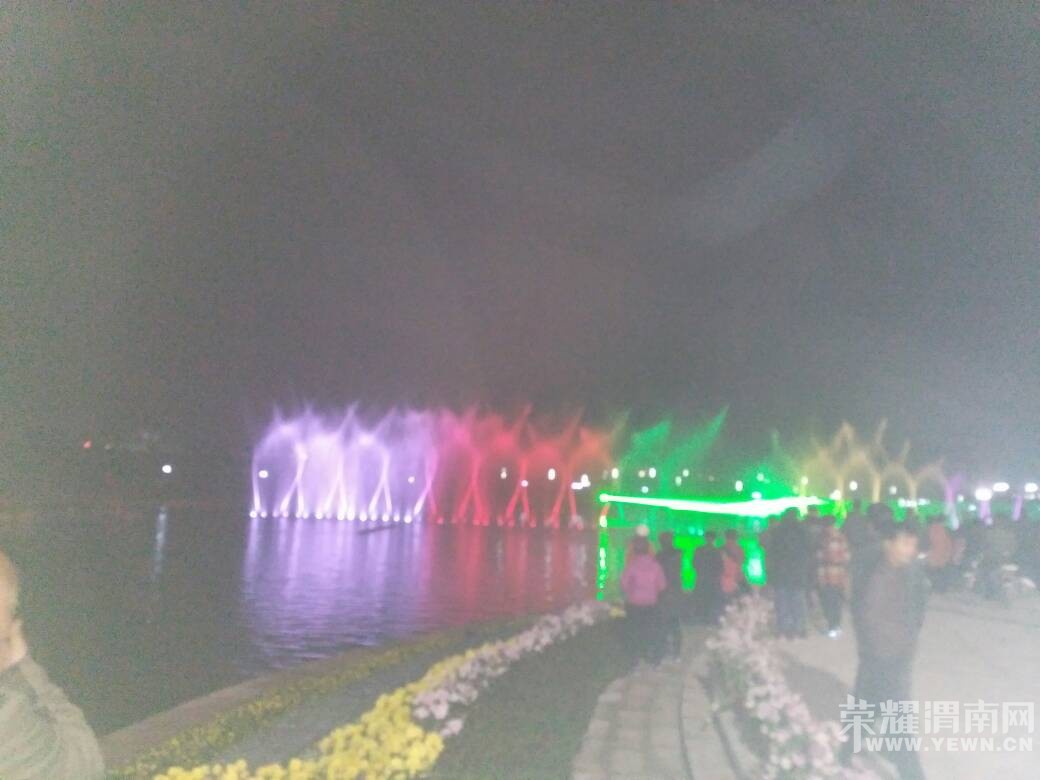 �Ͻ��˹����ϵ�������Ȫ��Ư���ĺ�