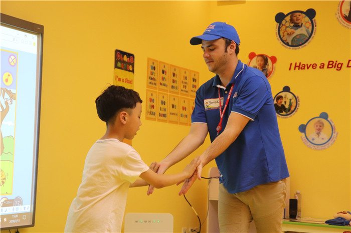 爱贝国际少儿英语,守护每个孩子心中的梦想!随