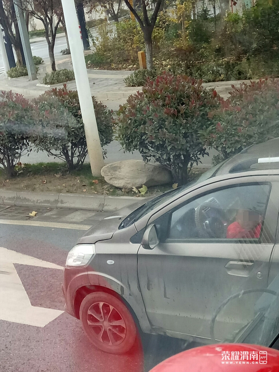 092732tzthzpatzpazhug9 (1).jpg