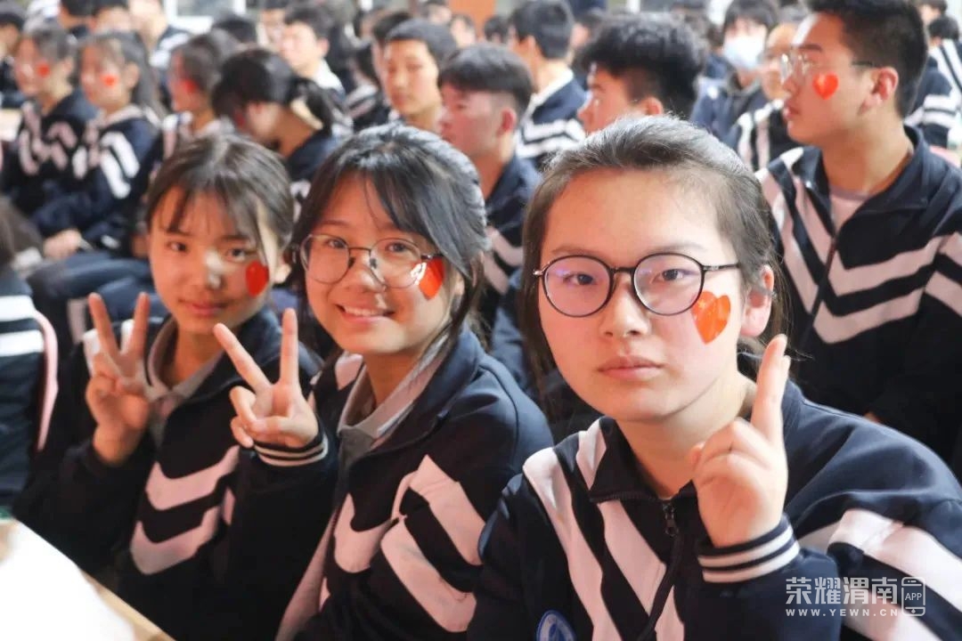 085456uz8a4gikg2k4655c.jpg