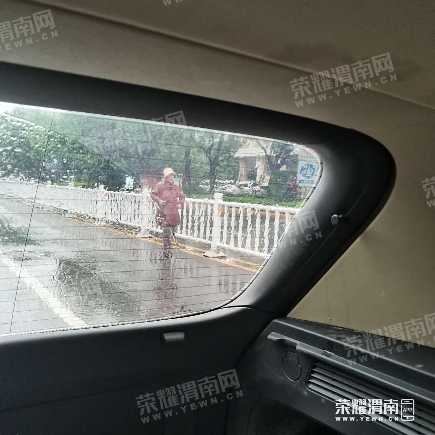 085652biz0etla0afzvbl0 (1).jpg