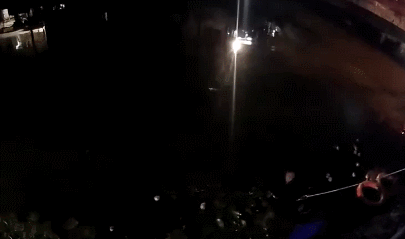 113108d83yibprvy2zkkir.gif