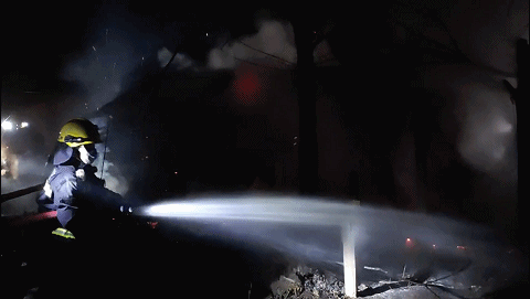 180031q2gng9flgunfroum.gif