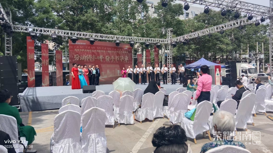 180822q0d8ssaungrrqsdr.jpg