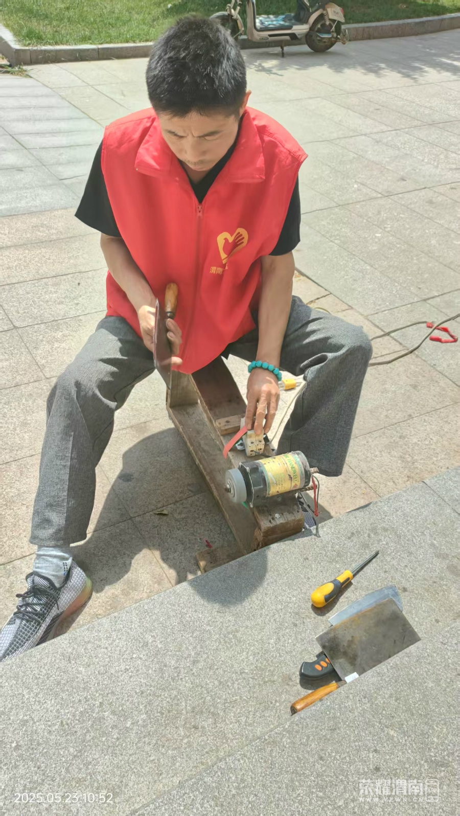 215841nvx6kr01kxswz2rm.jpg