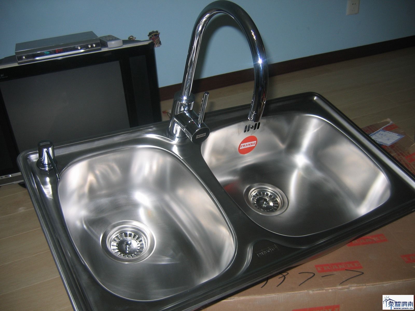 100116 ˮ����ͷ��װ001.jpg