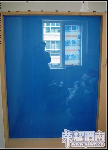 �ײ����¸�����ɫ����ֽ���������鷿������ɫ����