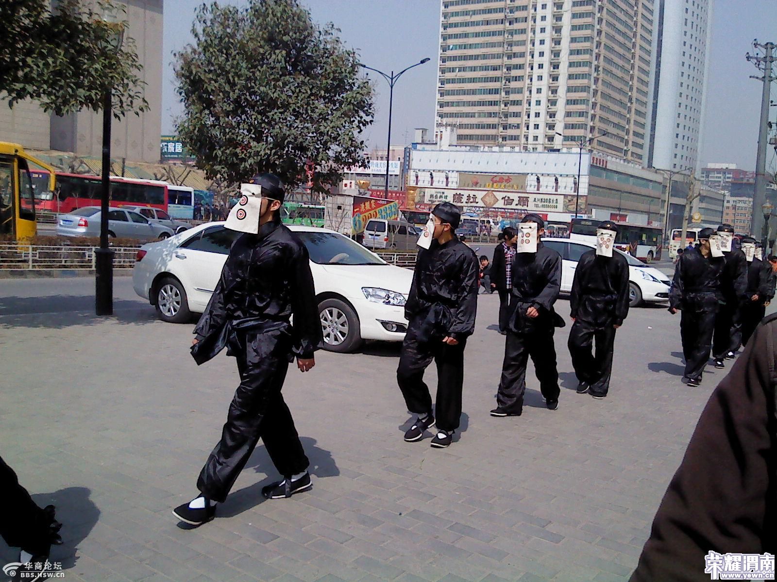 西安闹事惊现成群麻匪,神马情况,看图说话