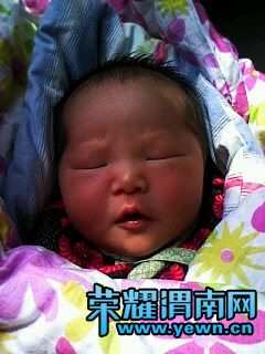 �h�h����