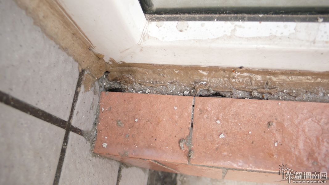 ��ǽ��̨������ˮ��ȱ��