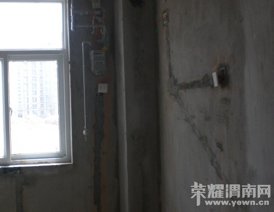 �����ĳ����̻��������������ò������緹�ҵ��ò�������̨��Ԥ����˫�Ų����պ��ڰ����ϱߣ���֪�����ò�