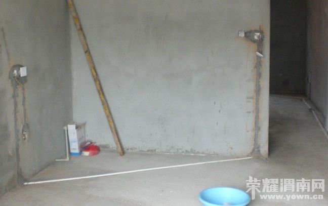 ���Դ�ͷ�������ߣ�����Ƶ�˫�򿪹�