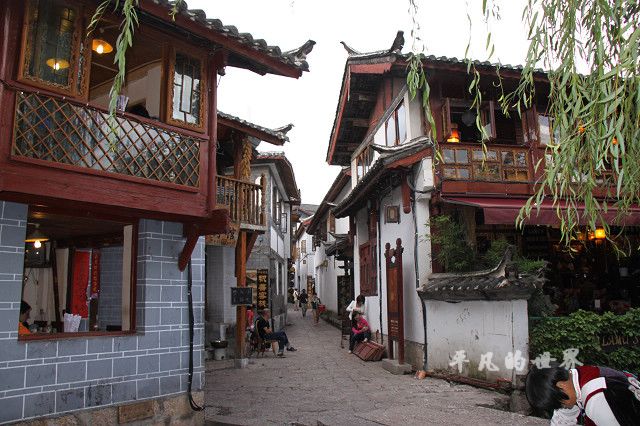 �����־�