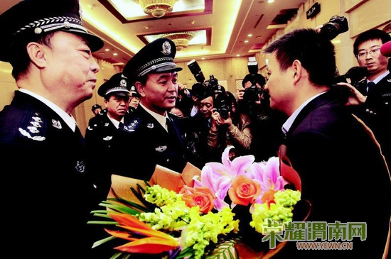 ���������족���ʷ�����Ӣģ �ɷ������콱