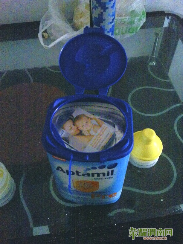 �򿪸��ӣ���һ����ֽ����