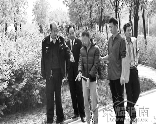 ����һ���ӳ���56����ɱ��14����Ů ����������